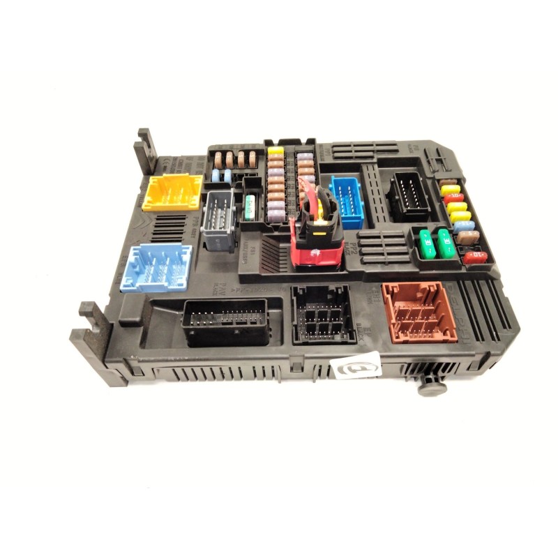 Recambio de caja fusibles para peugeot 3008 ii suv (mc_, mr_, mj_, m4_) 1.5 bluehdi 130 referencia OEM IAM 9830790580  