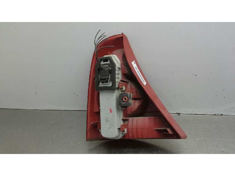 Recambio de piloto trasero derecho para renault clio ii fase ii (b/cb0) community referencia OEM IAM   