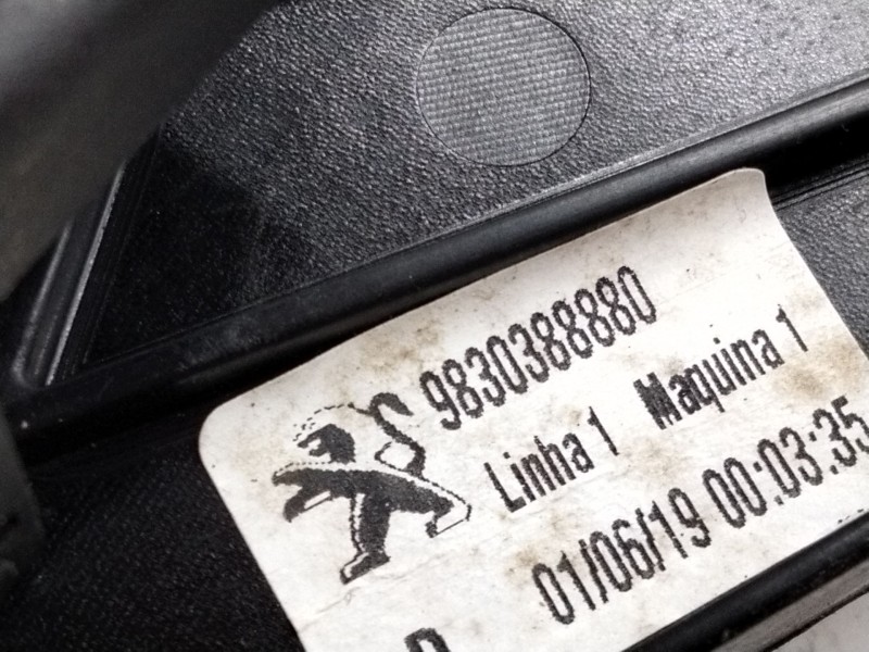 Recambio de elevalunas trasero derecho para peugeot 3008 ii suv (mc_, mr_, mj_, m4_) 1.5 bluehdi 130 referencia OEM IAM 98303888