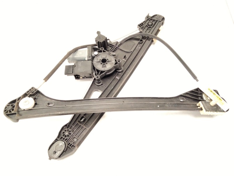 Recambio de elevalunas delantero izquierdo para peugeot 3008 ii suv (mc_, mr_, mj_, m4_) 1.5 bluehdi 130 referencia OEM IAM 9830