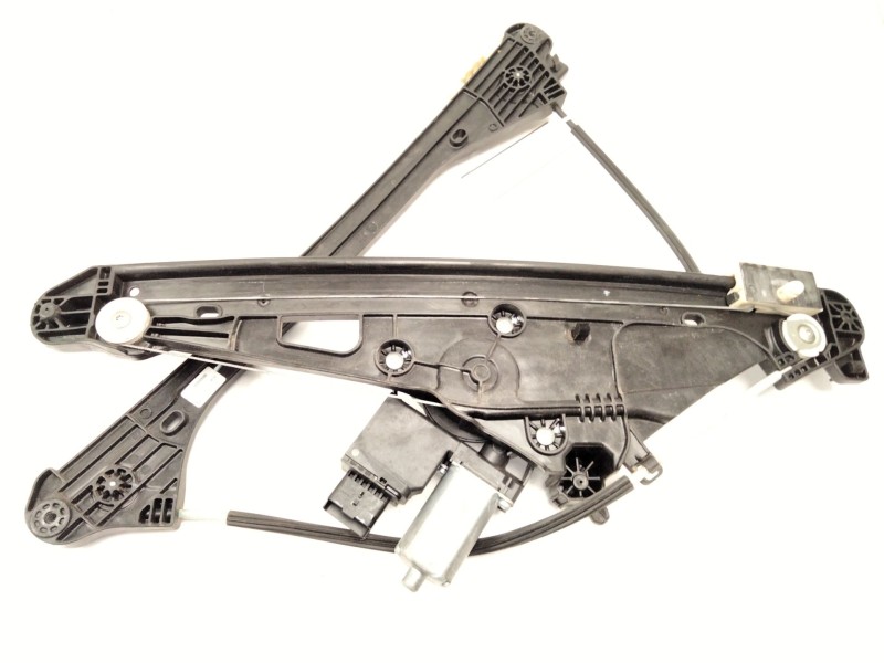 Recambio de elevalunas delantero izquierdo para peugeot 3008 ii suv (mc_, mr_, mj_, m4_) 1.5 bluehdi 130 referencia OEM IAM 9830