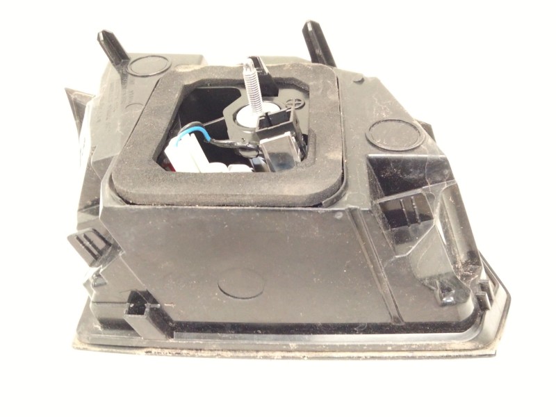 Recambio de piloto trasero derecho porton para peugeot 3008 ii suv (mc_, mr_, mj_, m4_) 1.5 bluehdi 130 referencia OEM IAM 98104