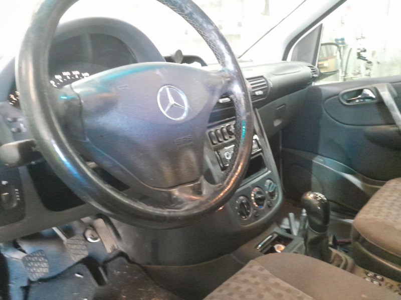 mercedes-benz vaneo (414) del año 2002