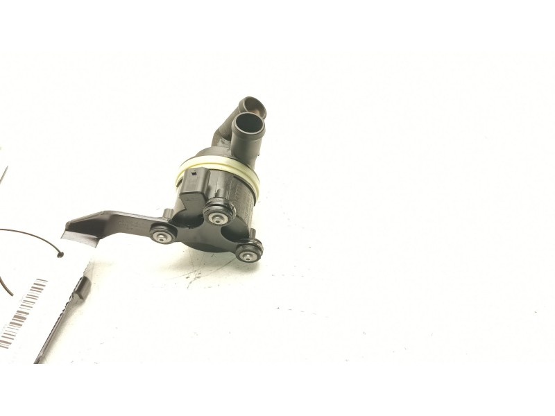 Recambio de bomba agua electrica para volkswagen scirocco iii (137, 138) 2.0 tdi referencia OEM IAM 5N0965561A  