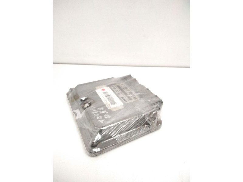 Recambio de centralita motor uce para opel vectra b berlina 2.0 16v di cat (x 20 dtl / ld3) referencia OEM IAM 0281001633 905089