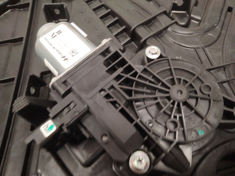 Recambio de elevalunas delantero derecho para hyundai i30 (pde, pd, pden) 1.6 crdi referencia OEM IAM 82480G4180  