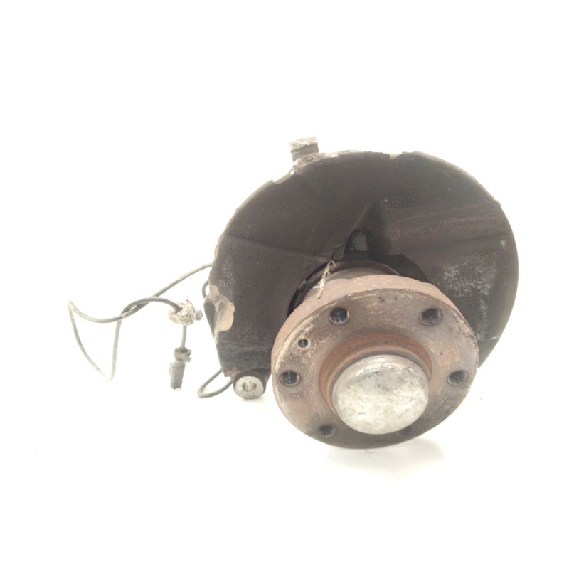 Recambio de mangueta delantera derecha para iveco daily v furgoneta 29s13, 29l13, 35c13, 35s13, 40c13, 40s13 referencia OEM IAM 