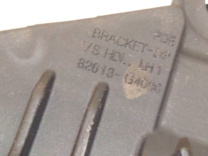 Recambio de maneta interior trasera izquierda para hyundai i30 (pde, pd, pden) 1.6 crdi referencia OEM IAM 82613G4000  