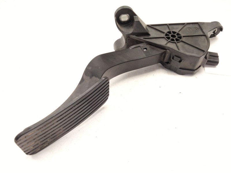 Recambio de pedal acelerador para hyundai i30 (pde, pd, pden) 1.6 crdi referencia OEM IAM 32700G4200  
