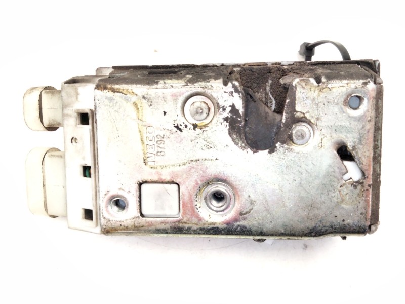 Recambio de cerradura puerta delantera derecha para iveco stralis (as) referencia OEM IAM 504096682  