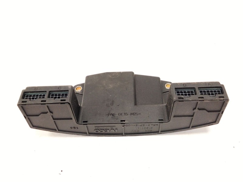 Recambio de centralita luces para iveco stralis (as) referencia OEM IAM 41221141  
