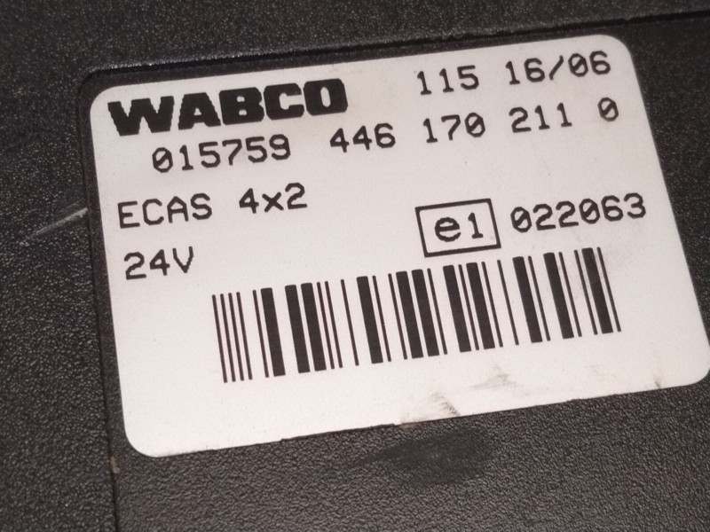 Recambio de centralita suspension para iveco stralis (as) referencia OEM IAM 4461702110  