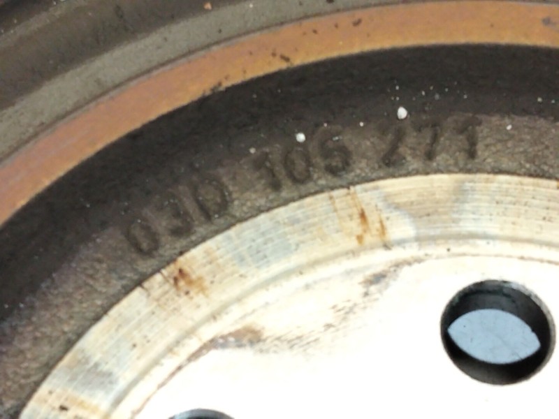 Recambio de volante motor para seat ibiza iv (6j5, 6p1) 1.2 referencia OEM IAM 030105271  