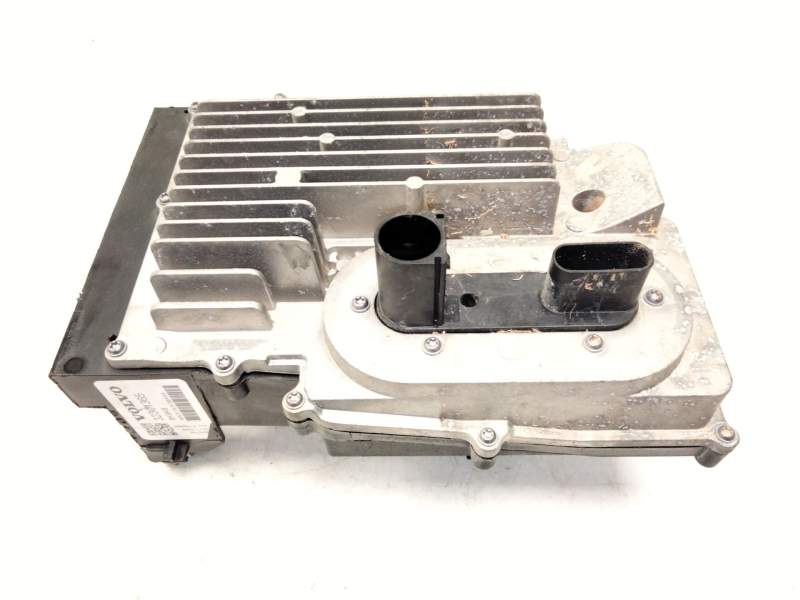 Recambio de unidad de control para volvo xc60 ii (246) b4 mild-hybrid awd referencia OEM IAM 32301365  