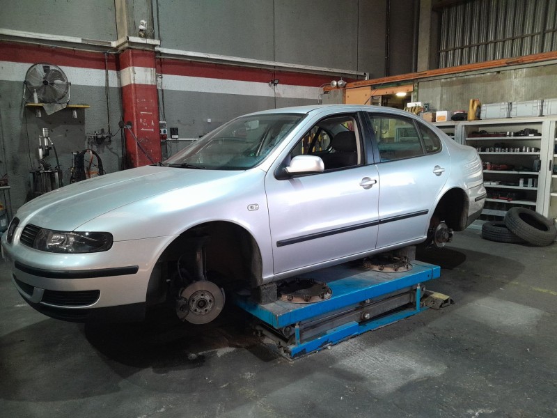 seat toledo ii (1m2) del año 2001