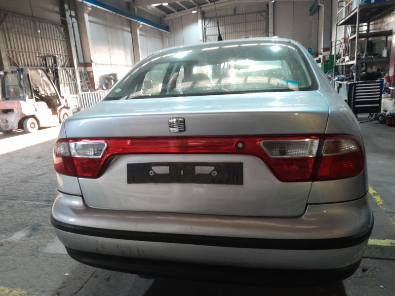 seat toledo ii (1m2) del año 2001