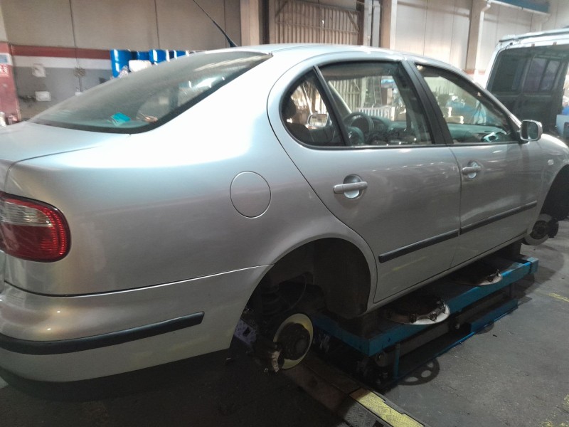 seat toledo ii (1m2) del año 2001