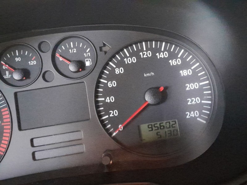 seat toledo ii (1m2) del año 2001