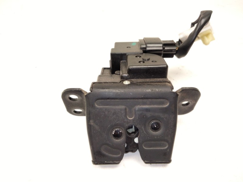 Recambio de cerradura maletero / porton para hyundai i20 classic referencia OEM IAM   