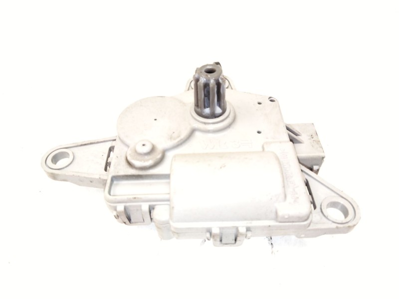 Recambio de motor de trampillas para hyundai i30 (pde, pd, pden) 1.6 crdi referencia OEM IAM EA1F0  