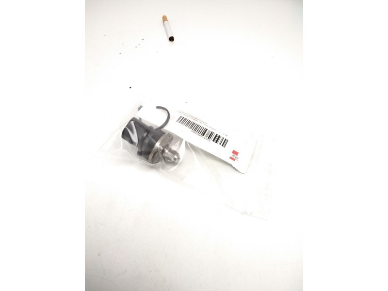 Recambio de sensor rampa inyeccion para land rover range rover evoque referencia OEM IAM 0261545064 SENSOR PRESIÓN DE COMBUSTIBL