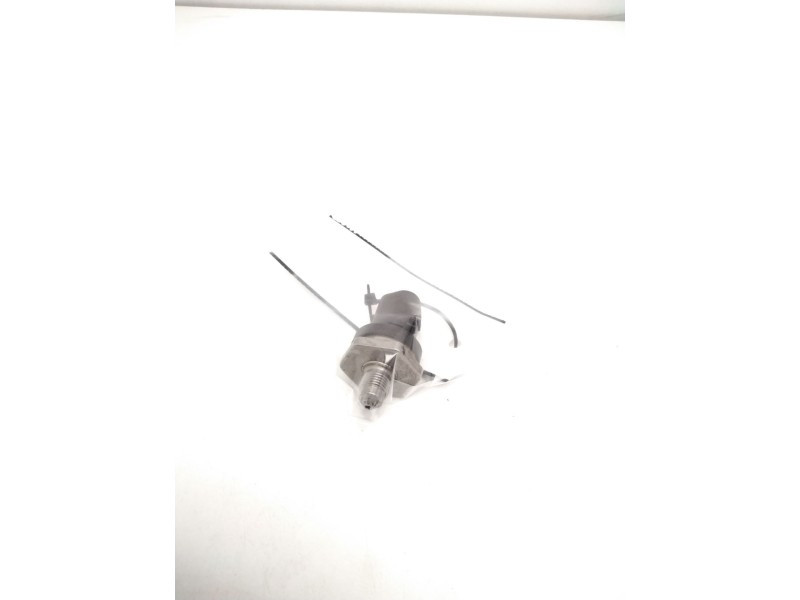 Recambio de sensor rampa inyeccion para land rover range rover evoque referencia OEM IAM 0261545064 SENSOR PRESIÓN DE COMBUSTIBL