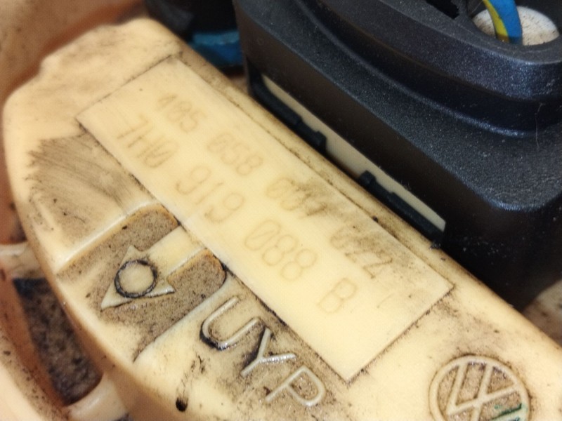 Recambio de aforador para volkswagen california t5 camper (7ec, 7ef, 7eg, 7hf, 7hc) 2.5 tdi 4motion referencia OEM IAM 7H0919088