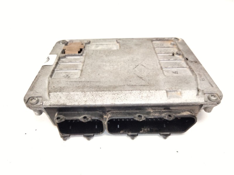 Recambio de centralita motor uce para seat ibiza iii (6l1) 1.9 tdi referencia OEM IAM   