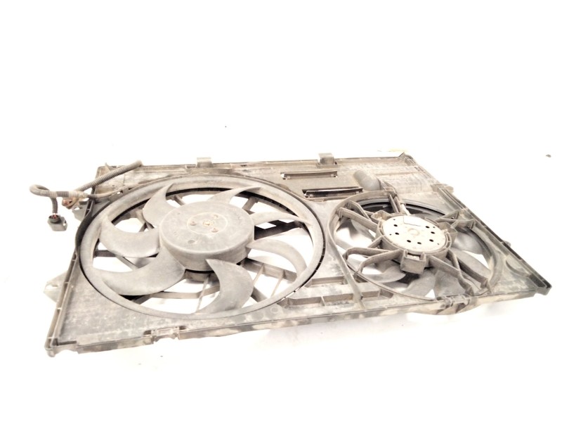 Recambio de electroventilador para volkswagen california t5 camper (7ec, 7ef, 7eg, 7hf, 7hc) 2.5 tdi 4motion referencia OEM IAM 