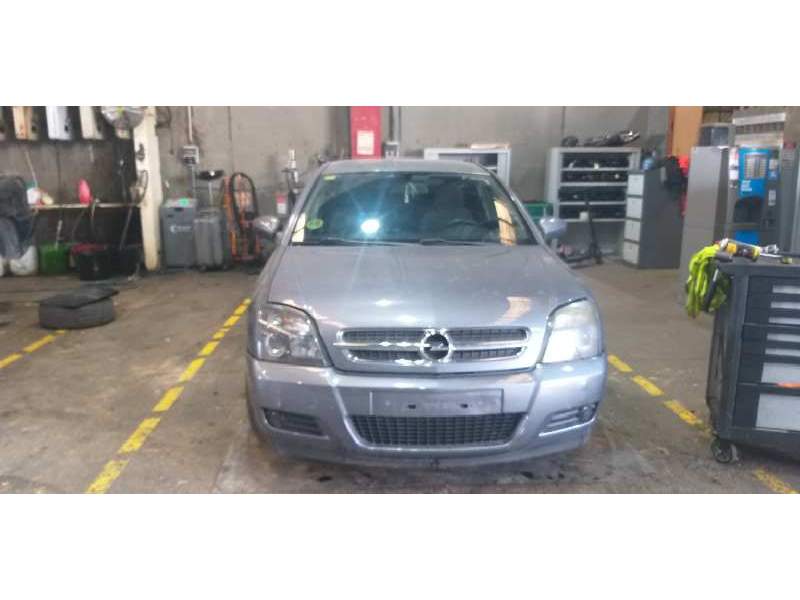 opel vectra c berlina del año 2005