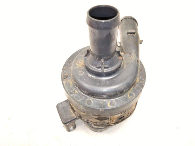 Recambio de motor electrico de agua para volvo xc60 ii (246) b4 mild-hybrid awd referencia OEM IAM 31493259  