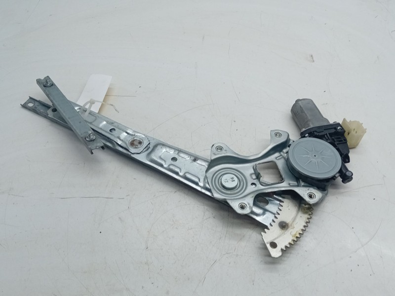 Recambio de elevalunas trasero izquierdo para nissan x-trail iii (t32_, t32r, t32rr) 1.6 dci (t32) referencia OEM IAM   