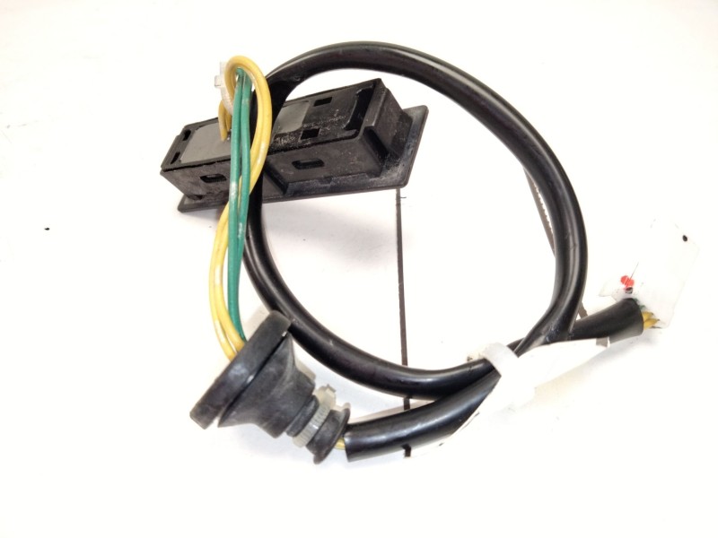 Recambio de maneta porton para nissan x-trail iii (t32_, t32r, t32rr) 1.6 dci (t32) referencia OEM IAM   