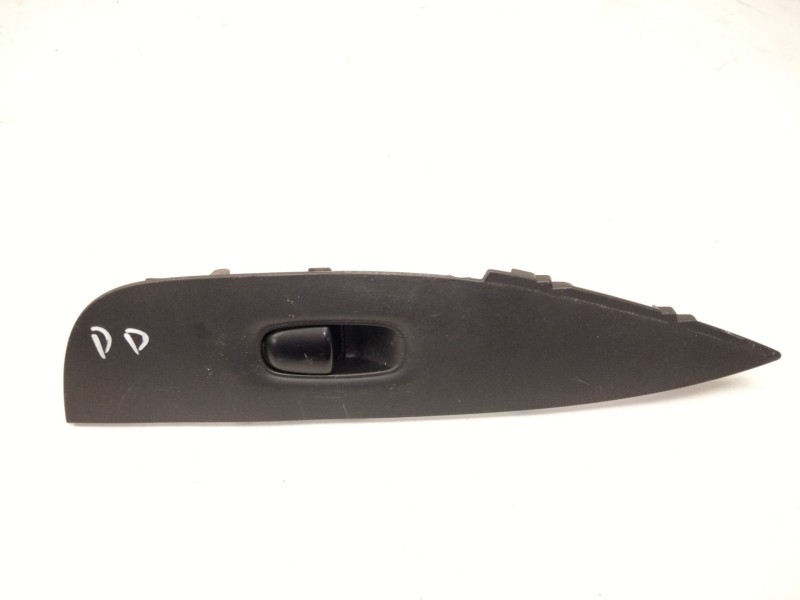 Recambio de mando elevalunas delantero derecho para nissan x-trail iii (t32_, t32r, t32rr) 1.6 dci (t32) referencia OEM IAM   