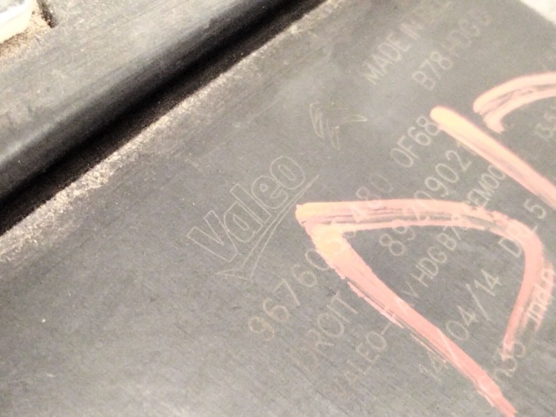 Recambio de piloto delantero derecho para citroën c4 picasso ii 2.0 bluehdi 150 referencia OEM IAM 9676036480  