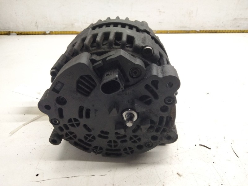 Recambio de alternador para volkswagen california t5 camper (7ec, 7ef, 7eg, 7hf, 7hc) 2.5 tdi 4motion referencia OEM IAM 0709030