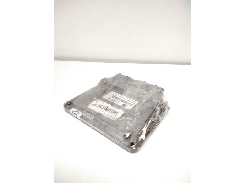 Recambio de centralita motor uce para seat ibiza (6l1) stella referencia OEM IAM 03E906033P 5WP4019605 3PE4729