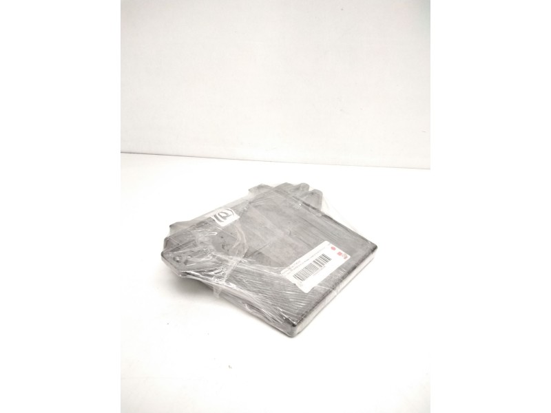 Recambio de centralita motor uce para renault kangoo (f/kc0) rn/alap modell (kcoa/c/d/e/h/u) referencia OEM IAM H0M7700104956 77