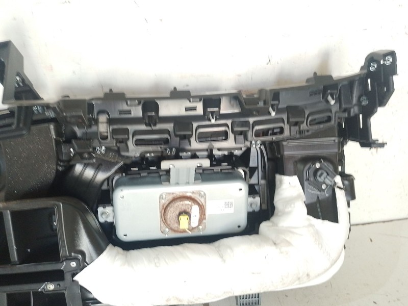 Recambio de salpicadero para hyundai tucson (nx4e, nx4a) 1.6 t-gdi plug-in-hybrid htrac referencia OEM IAM 84701N7100NNB  