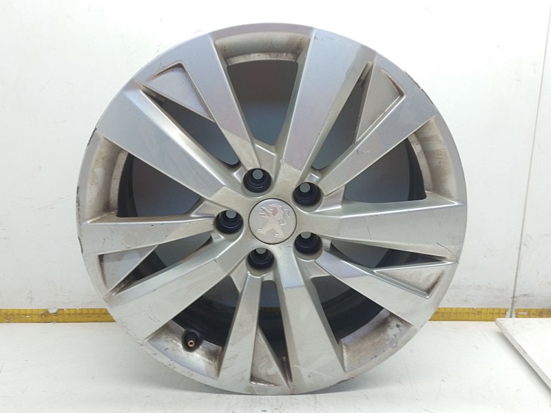 Recambio de llanta aluminio para peugeot 3008 ii suv (mc_, mr_, mj_, m4_) 1.5 bluehdi 130 referencia OEM IAM 9809687177  