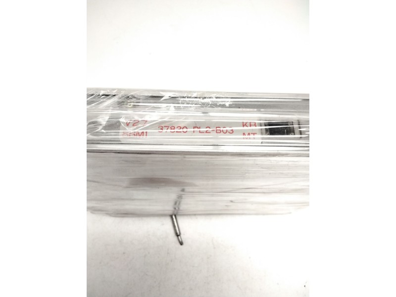 Recambio de centralita motor uce para » otros... premium 370 26 g 6x2 referencia OEM IAM 37820PL2B03 V278BM1 CYEH6714A