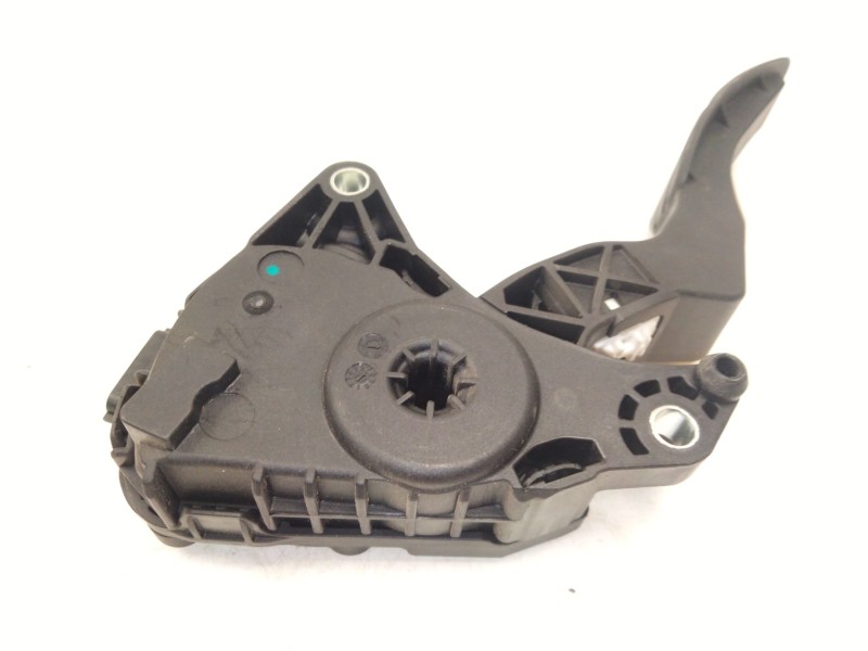 Recambio de pedal acelerador para nissan x-trail iii (t32_, t32r, t32rr) 1.6 dci (t32) referencia OEM IAM 180024BA0B  