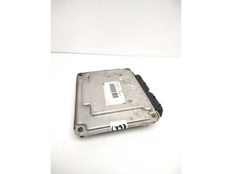 Recambio de centralita motor uce para » otros... premium 370 26 g 6x2 referencia OEM IAM 0281010690 038906012EM 28SA5642