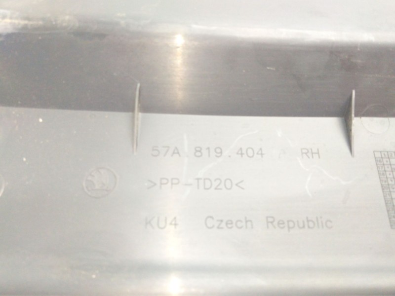 Recambio de torpedo para skoda karoq (nu7, nd7) 1.5 tsi referencia OEM IAM 67A819404  