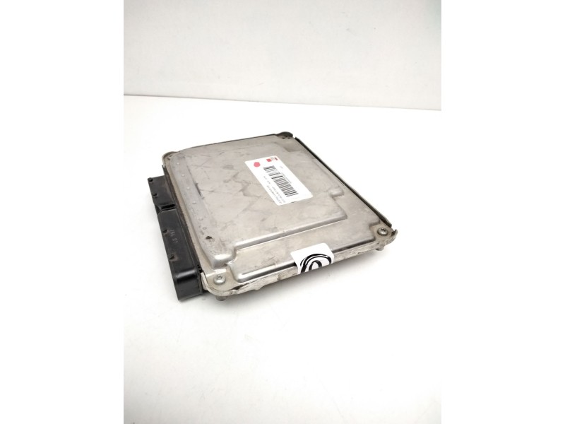 Recambio de centralita motor uce para seat ibiza (6l1) sport referencia OEM IAM 038906019NL 0281012276 103oS115116