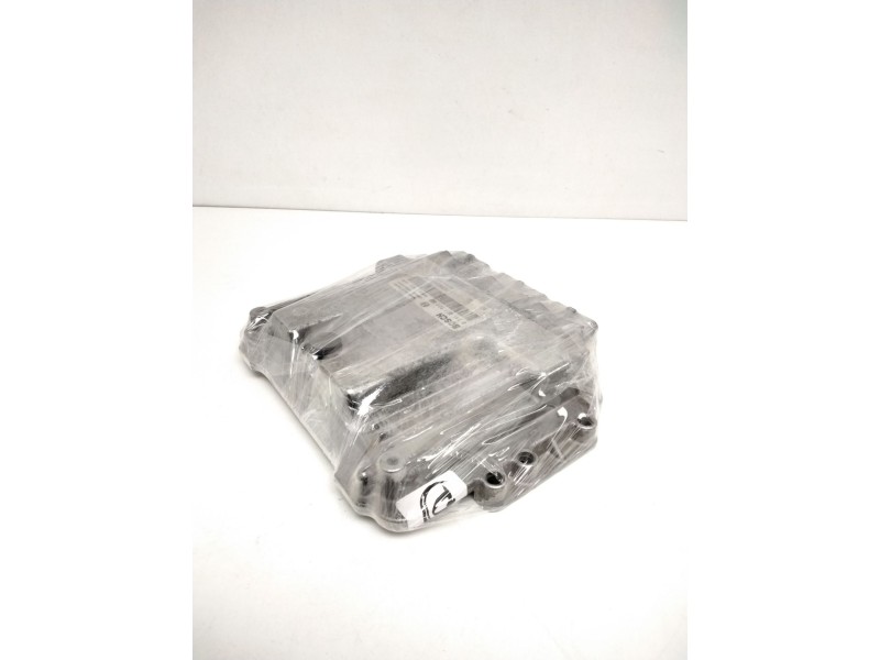 Recambio de centralita motor uce para opel vivaro 1.9 cdti cat (f9q-760 / l08) referencia OEM IAM 0281011259 8200546983 1039S109
