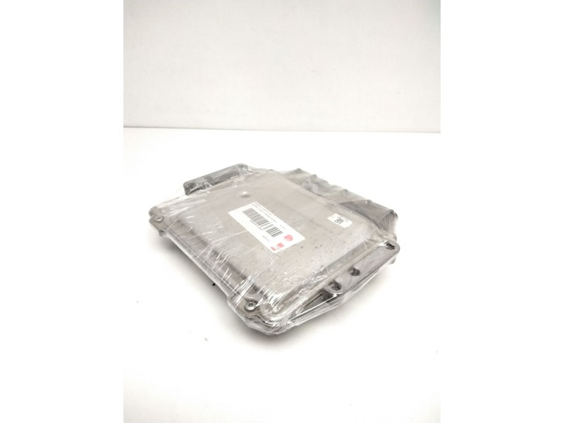 Recambio de centralita motor uce para fiat stilo (192) 1.9 multijet 120 sting referencia OEM IAM 55204761 1924E34A3ABM 