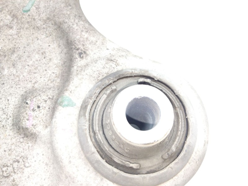 Recambio de brazo suspension inferior delantero derecho para land rover range rover evoque (l538) 2.0 4x4 referencia OEM IAM BJ3