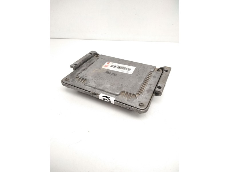 Recambio de centralita motor uce para fiat stilo (192) 1.9 jtd 115 referencia OEM IAM 0281011421 55188214 19242ADD