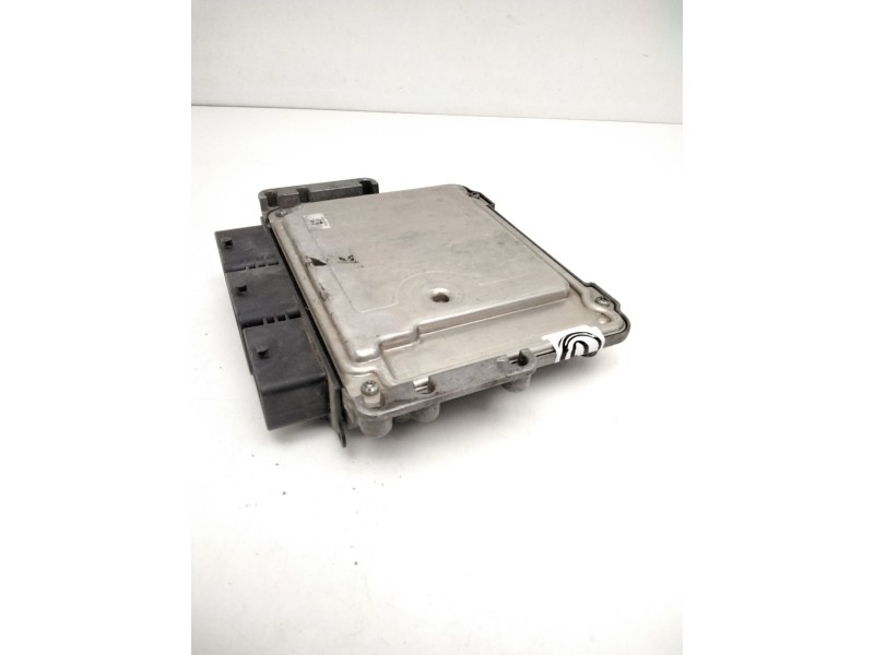 Recambio de centralita motor uce para peugeot 206+ básico referencia OEM IAM 0281016711 9676089280 EDC17C10